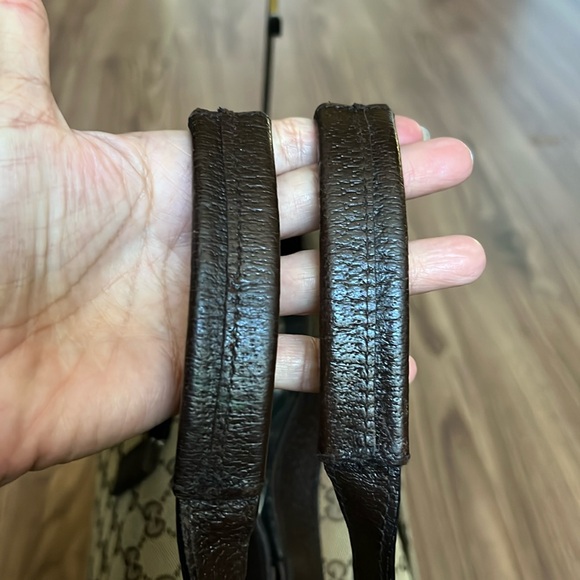 A156 - 💯 % authentic Gucci tote bag - Picture 9 of 16